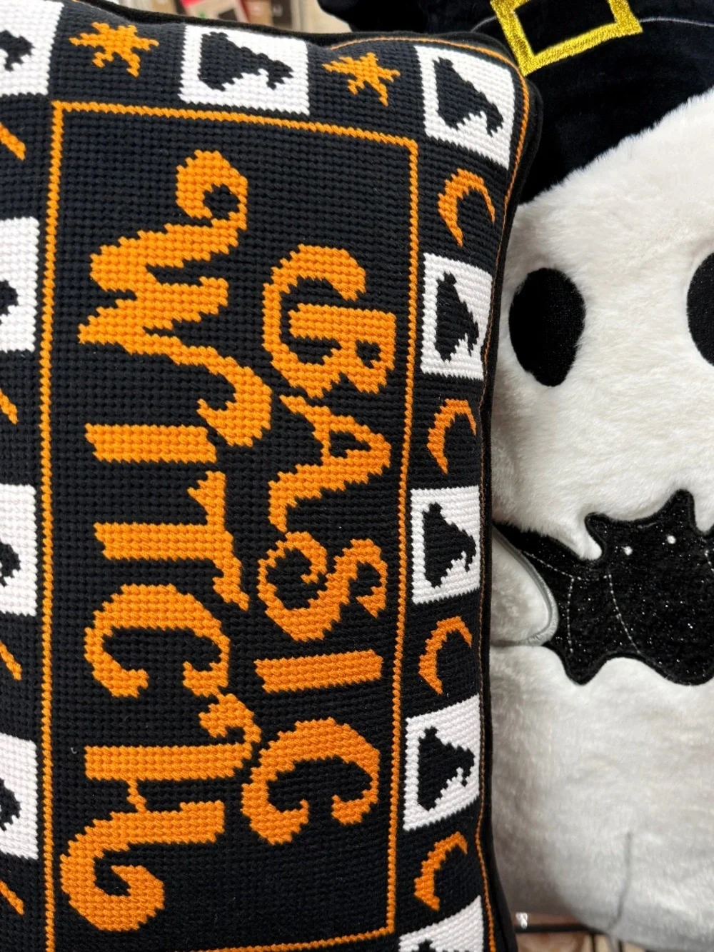 Basic witch small pillow